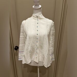 LoveShackFancy Shirt with blue heart shaped buttons Size L